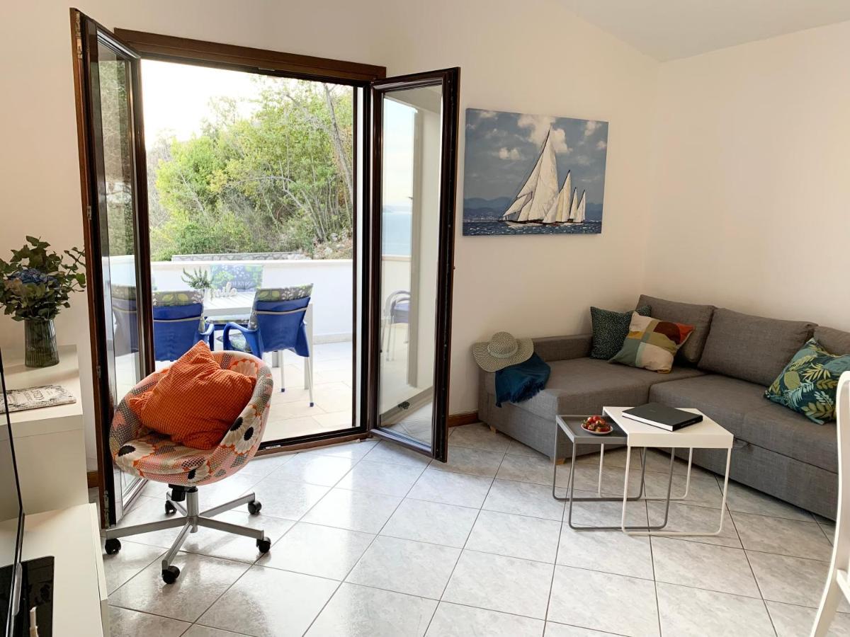 Apartments Near The Beach, With Terraces And Seaview At House B. Mošćenička Draga Dış mekan fotoğraf