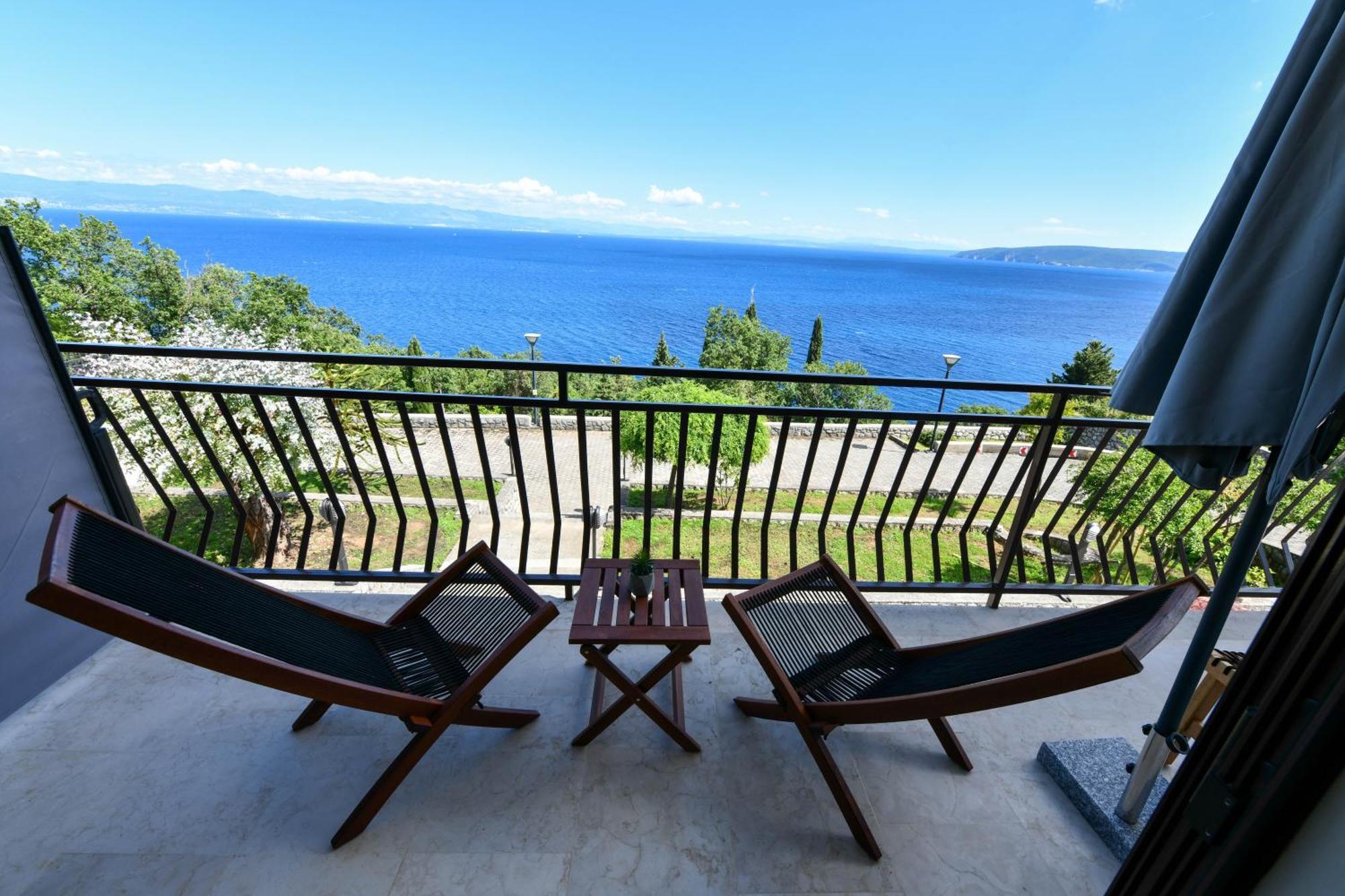 Apartments Near The Beach, With Terraces And Seaview At House B. Mošćenička Draga Dış mekan fotoğraf